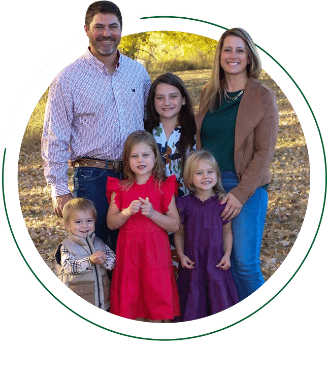 valley-tree-farm-family-circle.png